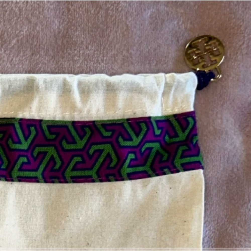 Tory Burch dust bag NEW 14 X 15 inches - Picture 5 of 5